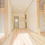 神戸市灘区２世帯新築一戸建て注文住宅自然健康耐震住まいマイホーム見学会廊下