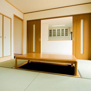 神戸市須磨区２世帯新築一戸建て注文住宅自然健康耐震住まいマイホーム見学会２世帯をつなぐ和室